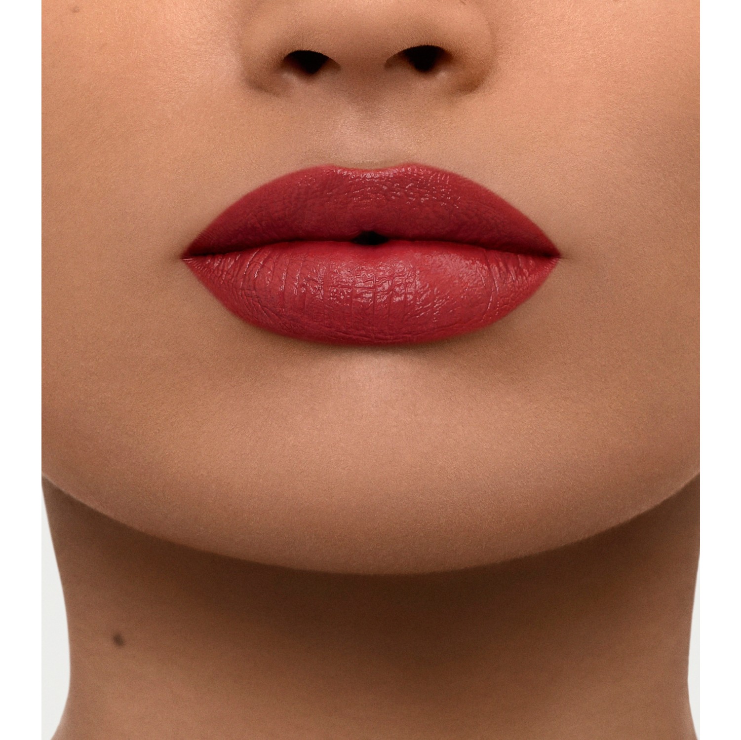 Burberry Kisses – Union Red No.113 in Union Red 113 - Women | Burberry® Official