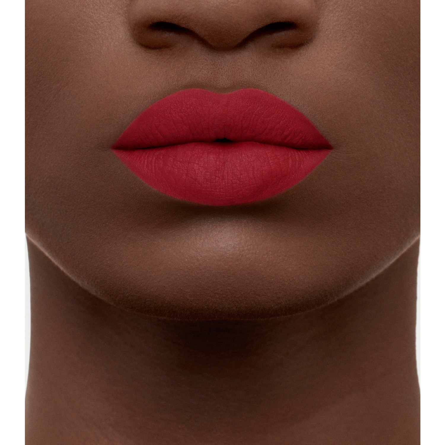 Burberry Kisses Liquid Matte – Military Red No.109 in Military Red 109 - Women | Burberry® Official