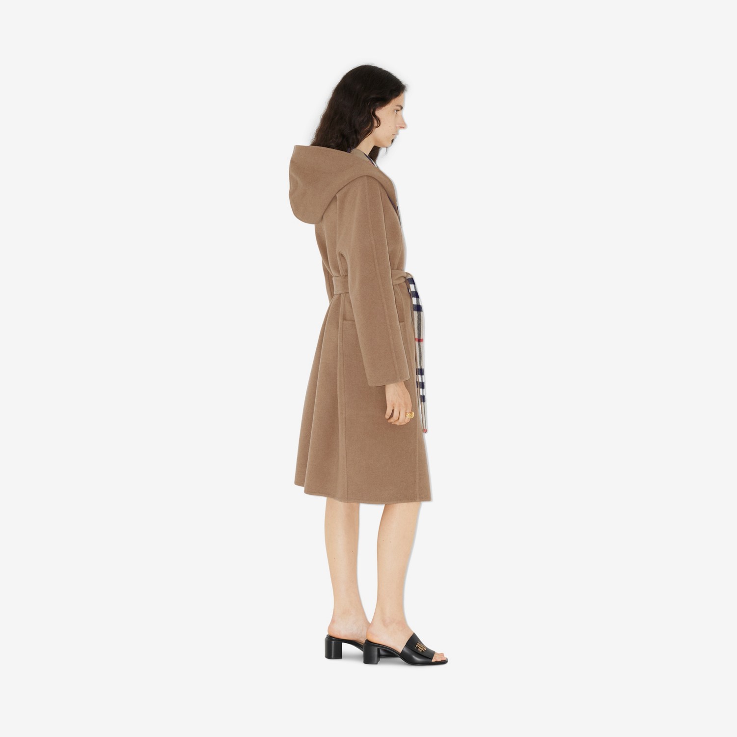 Cappotto a vestaglia in lana con cappuccio (Beige Archivio) - Donna | Sito ufficiale Burberry®