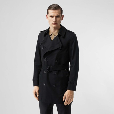 The Short Wimbledon Trench Coat in 