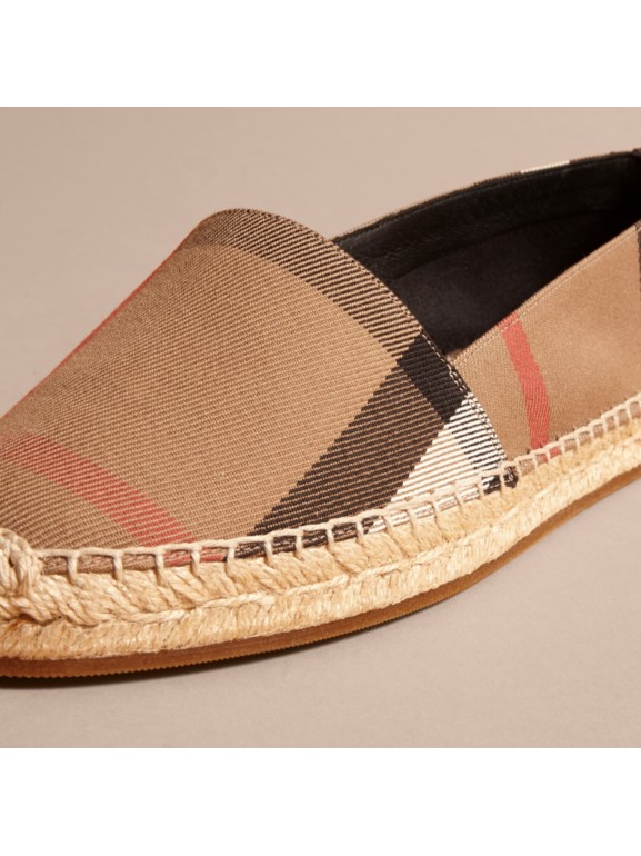 burberry espadrilles black
