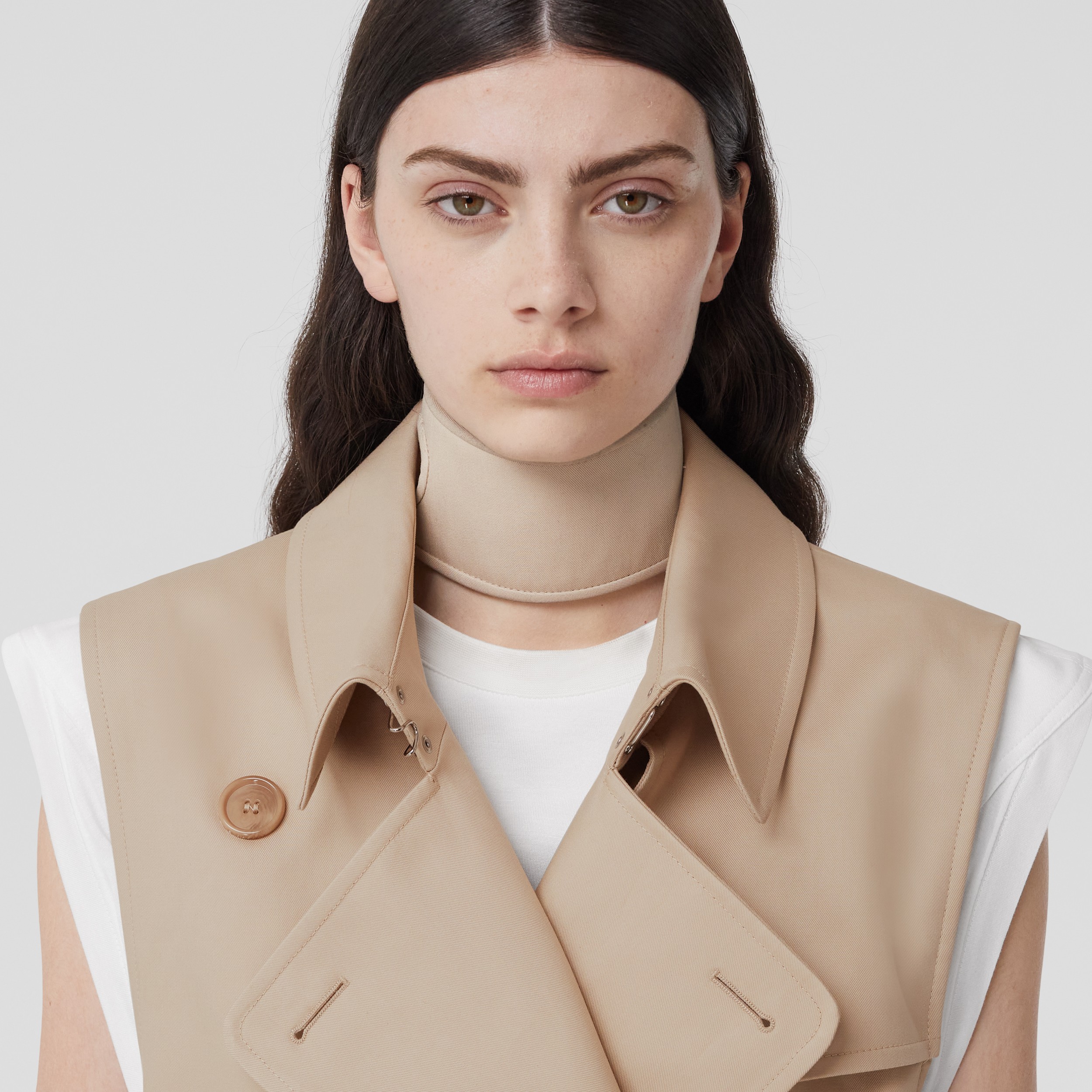 Sleeveless Cotton Trench Coat in Soft Fawn - Women | Burberry® Official - 2