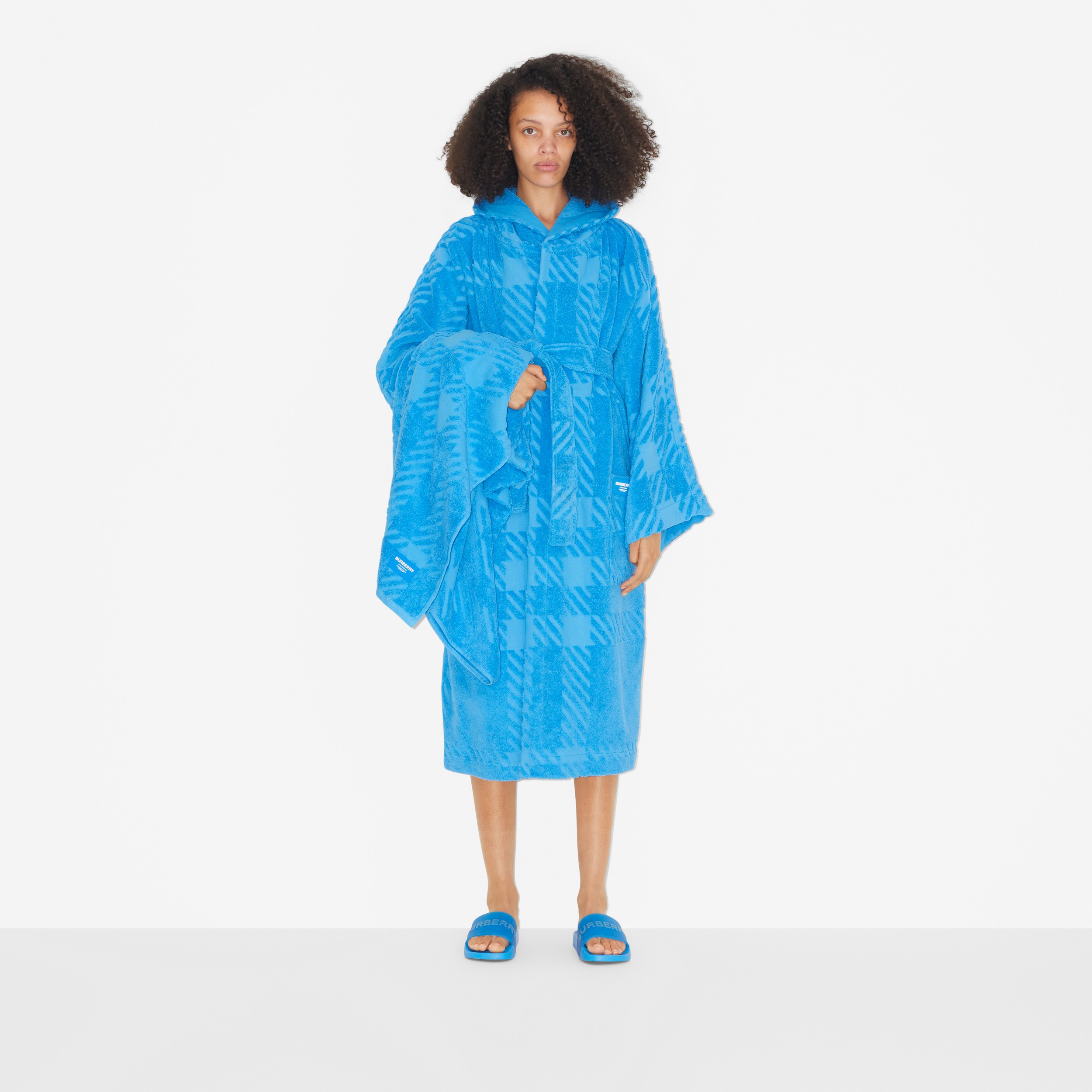 Toalla en algodón Check (Azul Vivo) | Burberry® oficial - 3