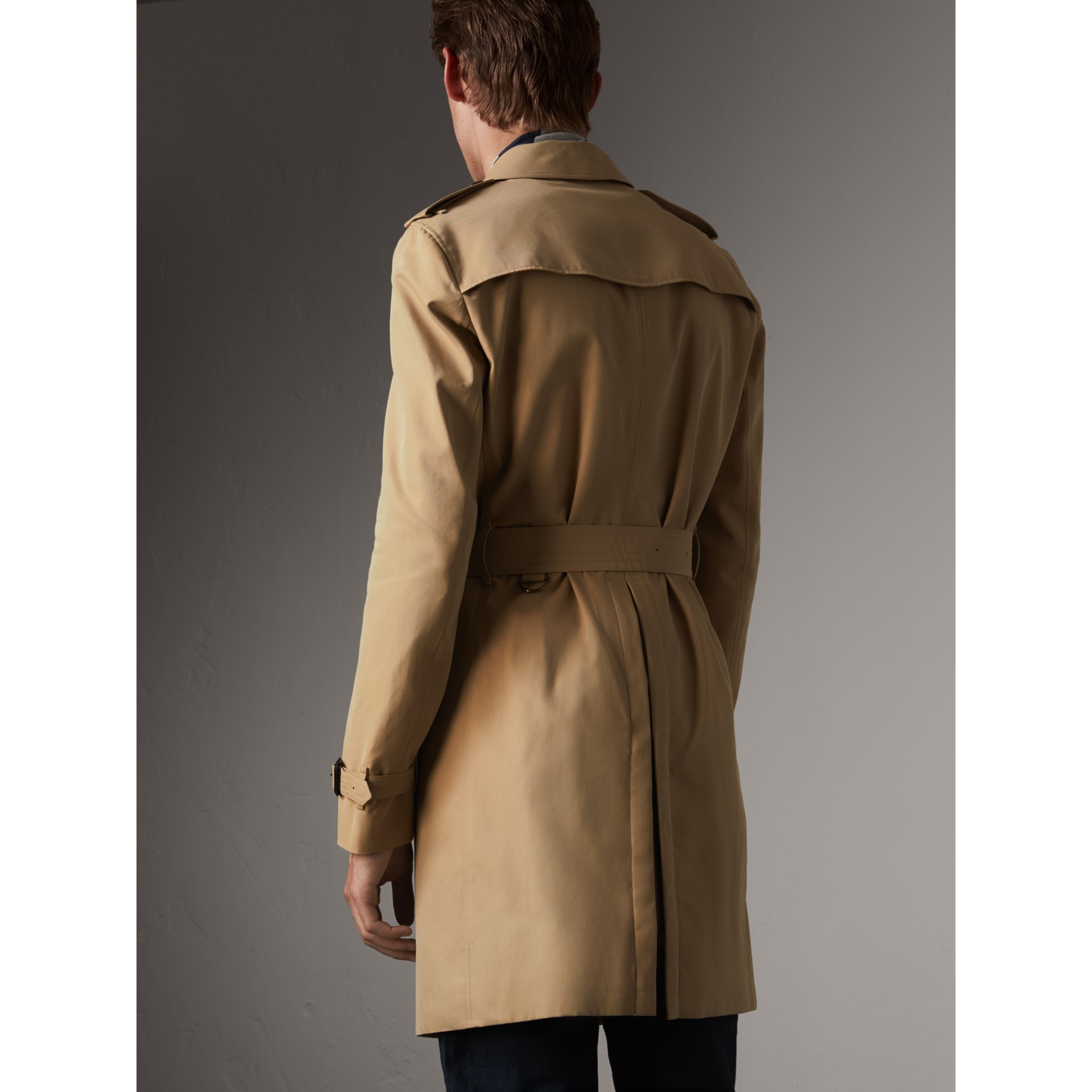 The Chelsea – Long Heritage Trench Coat in Honey - Men | Burberry