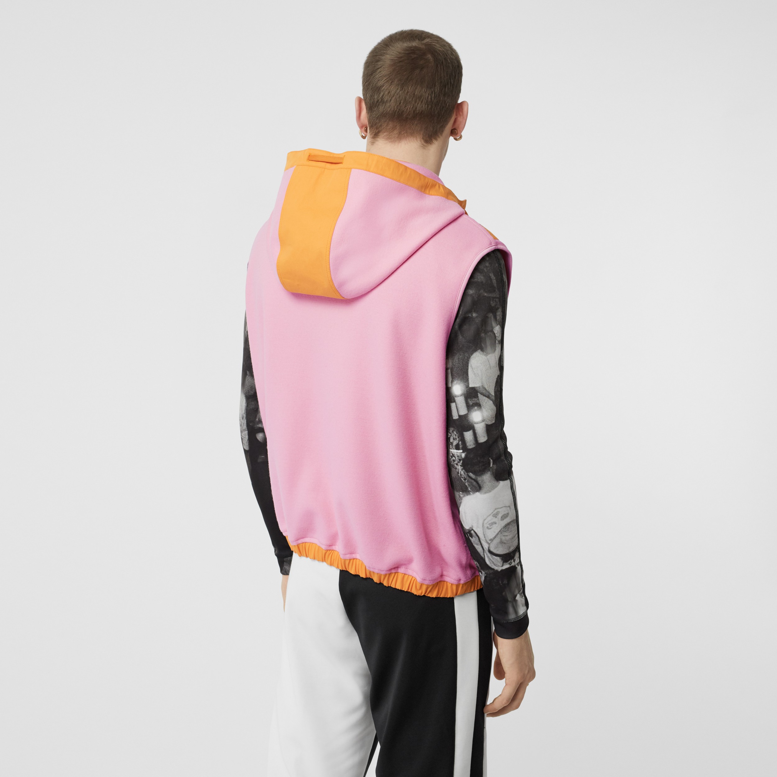 graphic sleeveless hoodie