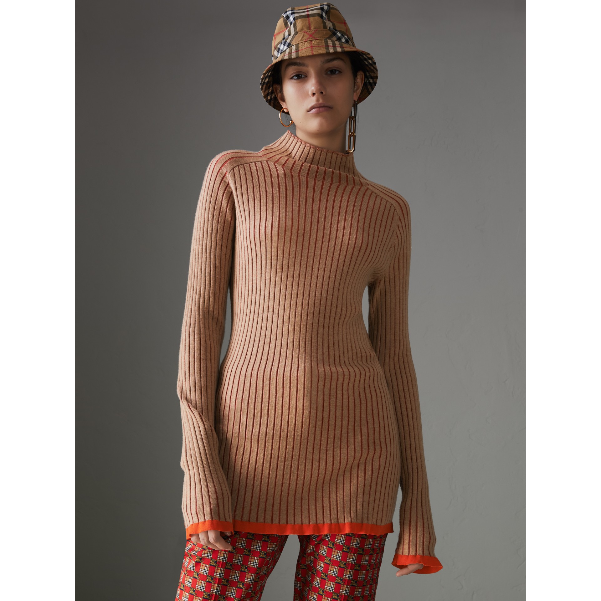 BURBERRY Silk Cashmere Turtleneck Sweater,80015041