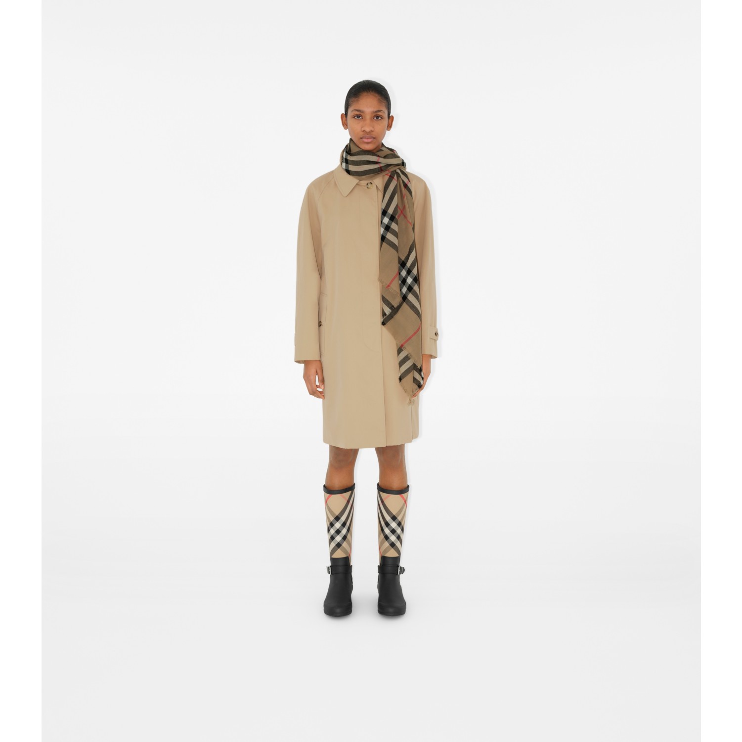 Check Wool Scarf in Archive beige | Burberry® Official