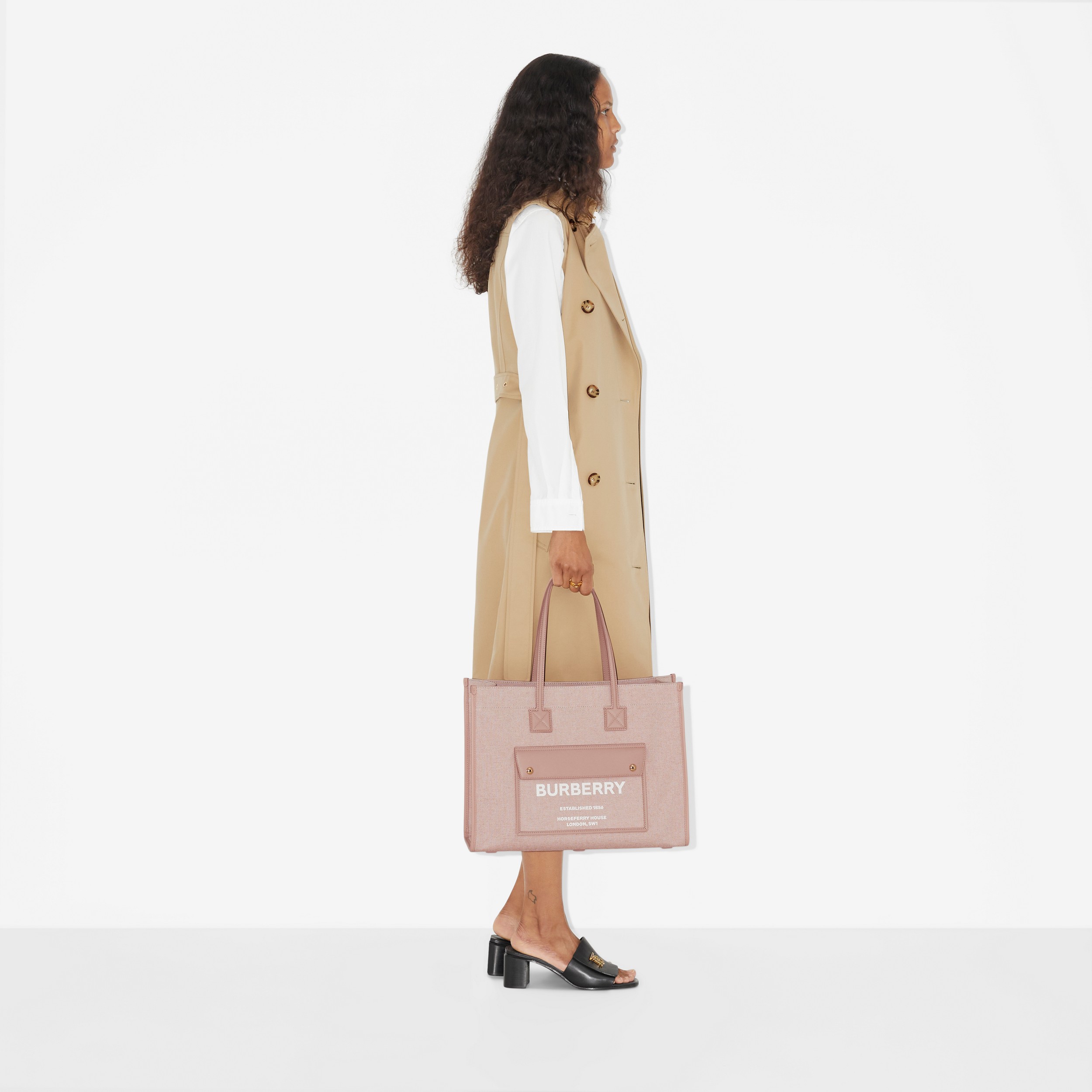 Medium Freya Tote in Bright Red/dusky Pink - Women | Burberry® Official - 3