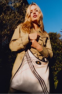 Georgia May Jagger wearing Burberry Trench Coat, holding Medium Highlands Tote