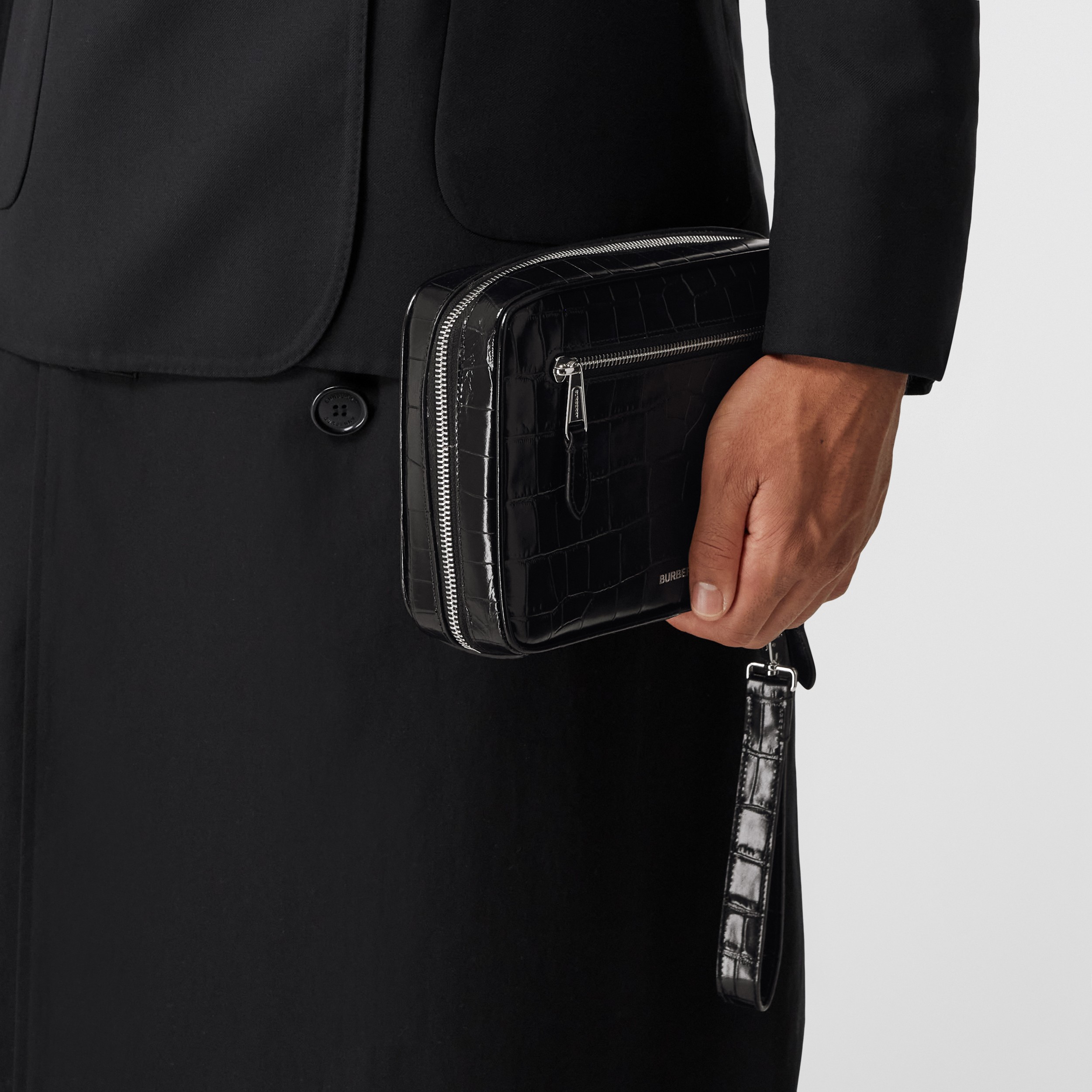 Pochette zippée en cuir embossé (Noir) | Site officiel Burberry® - 3