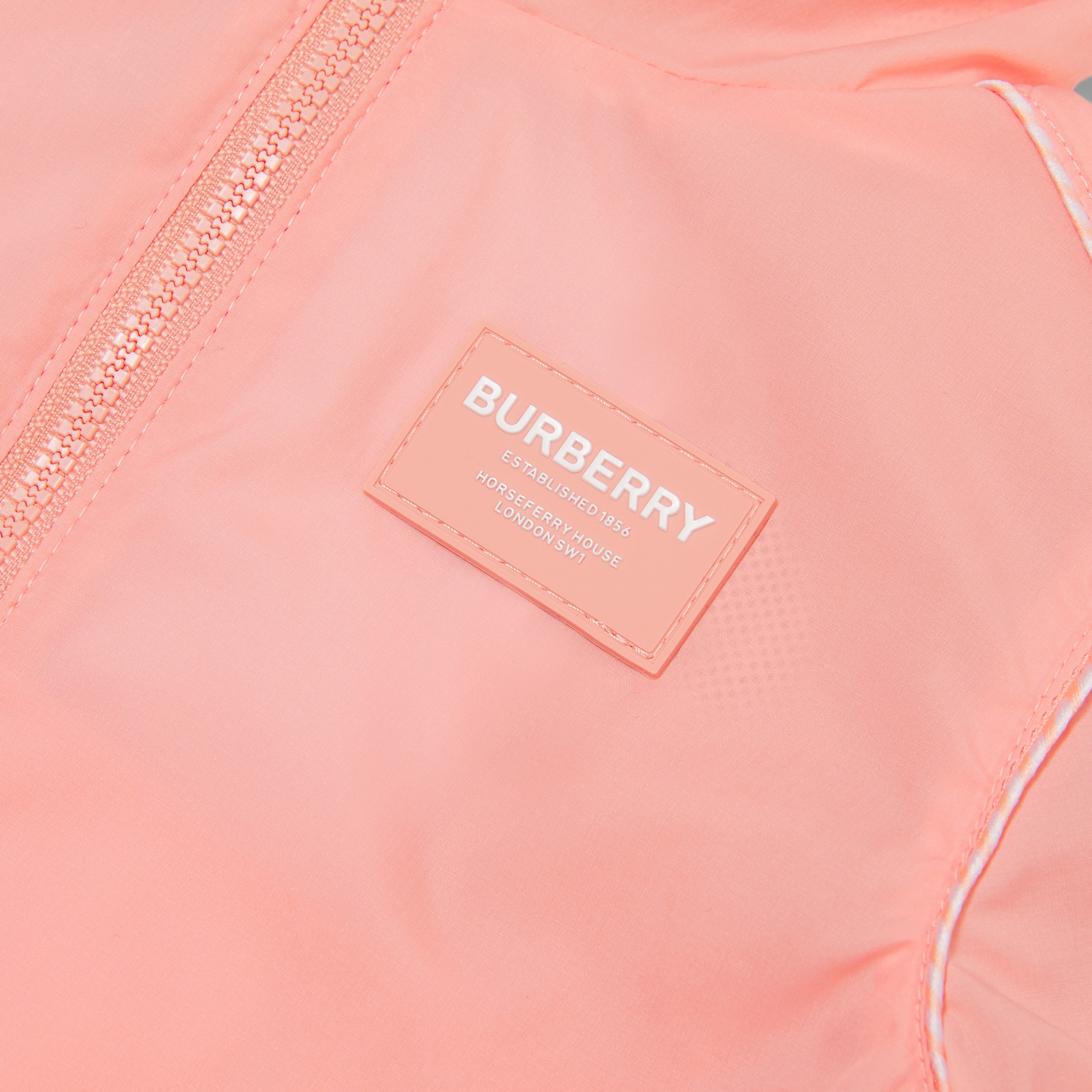 Horseferry Motif Lightweight Hooded Jacket in Light Clay Pink - Children | Burberry® Official - 2