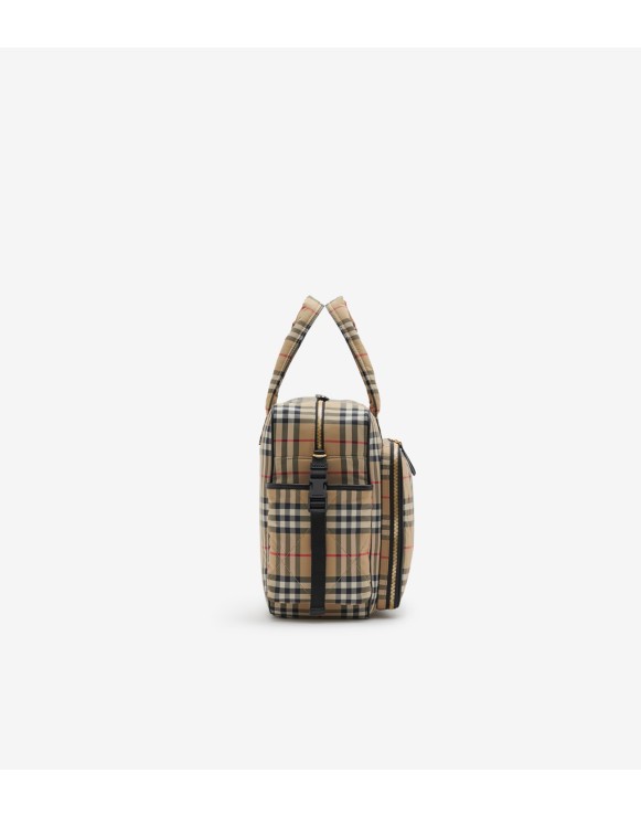 デザイナー チェンジングバッグ | Burberry® 公式サイト