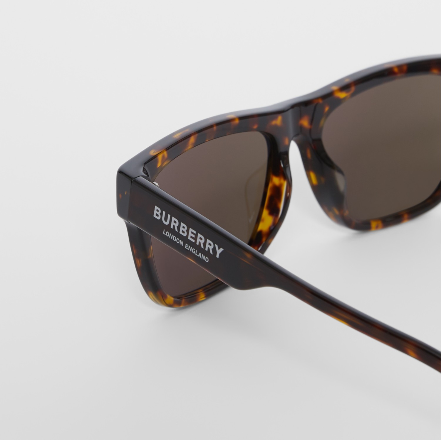 Square Frame Sunglasses in TORTOISESHELL Men Burberry Official