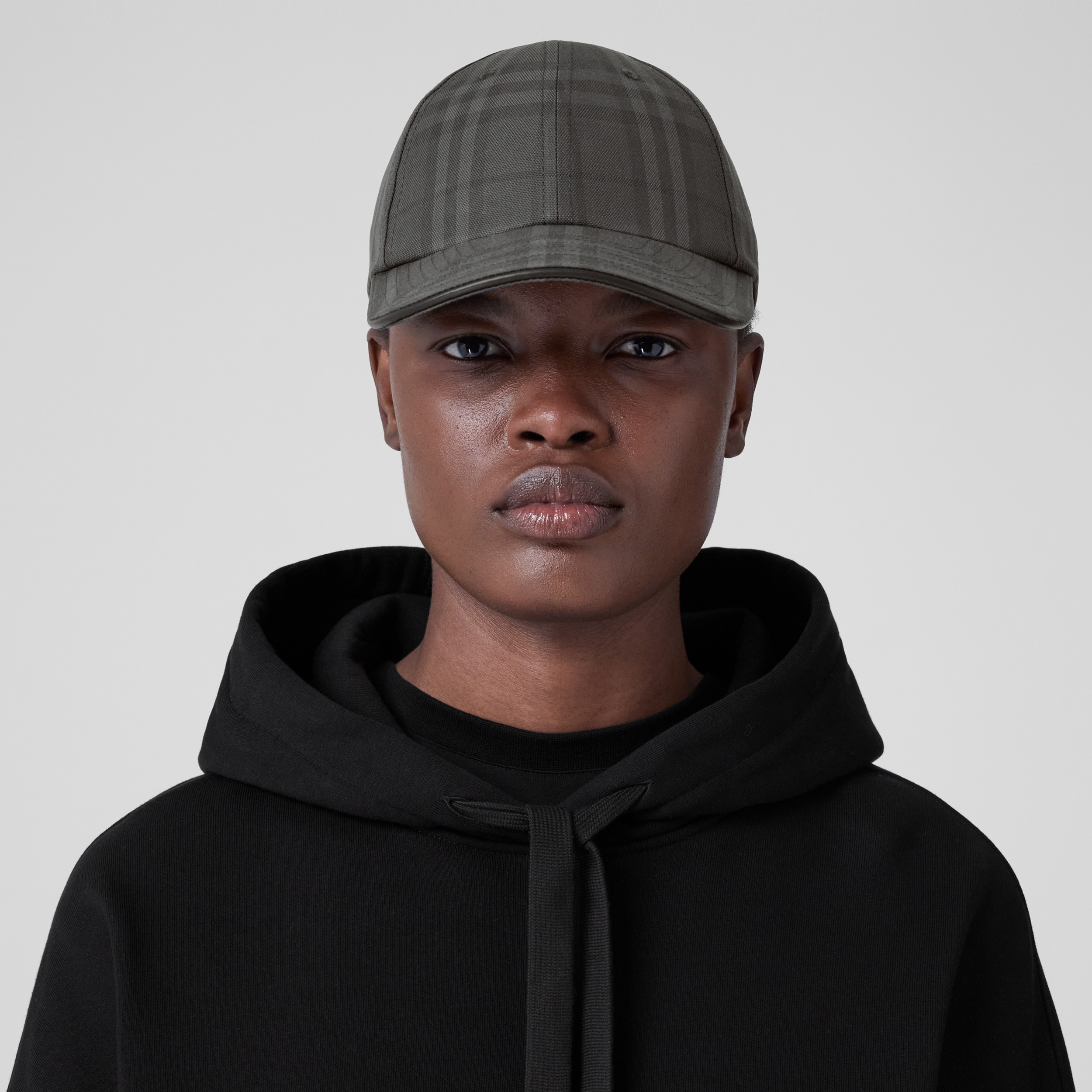 Vintage Check Cotton Baseball Cap in Charcoal | Burberry® Official - 2