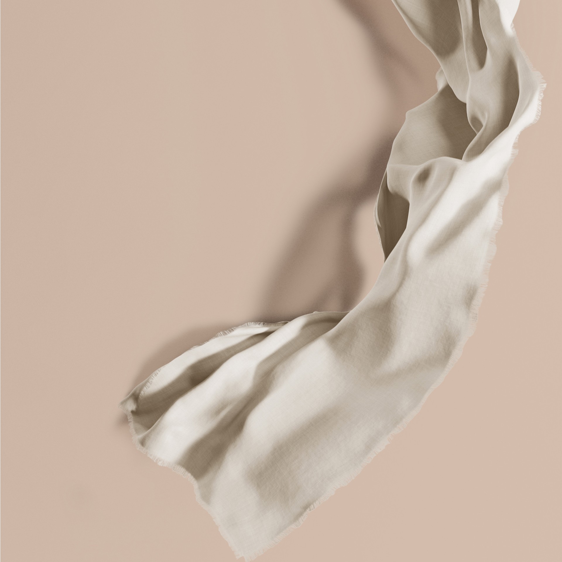 The Lightweight Cashmere Scarf in Natural White Burberry United States
