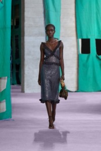 2025年夏ランウェイショー | Burberry® 公式サイト 2025年夏ランウェイショー | Burberry® 公式サイト