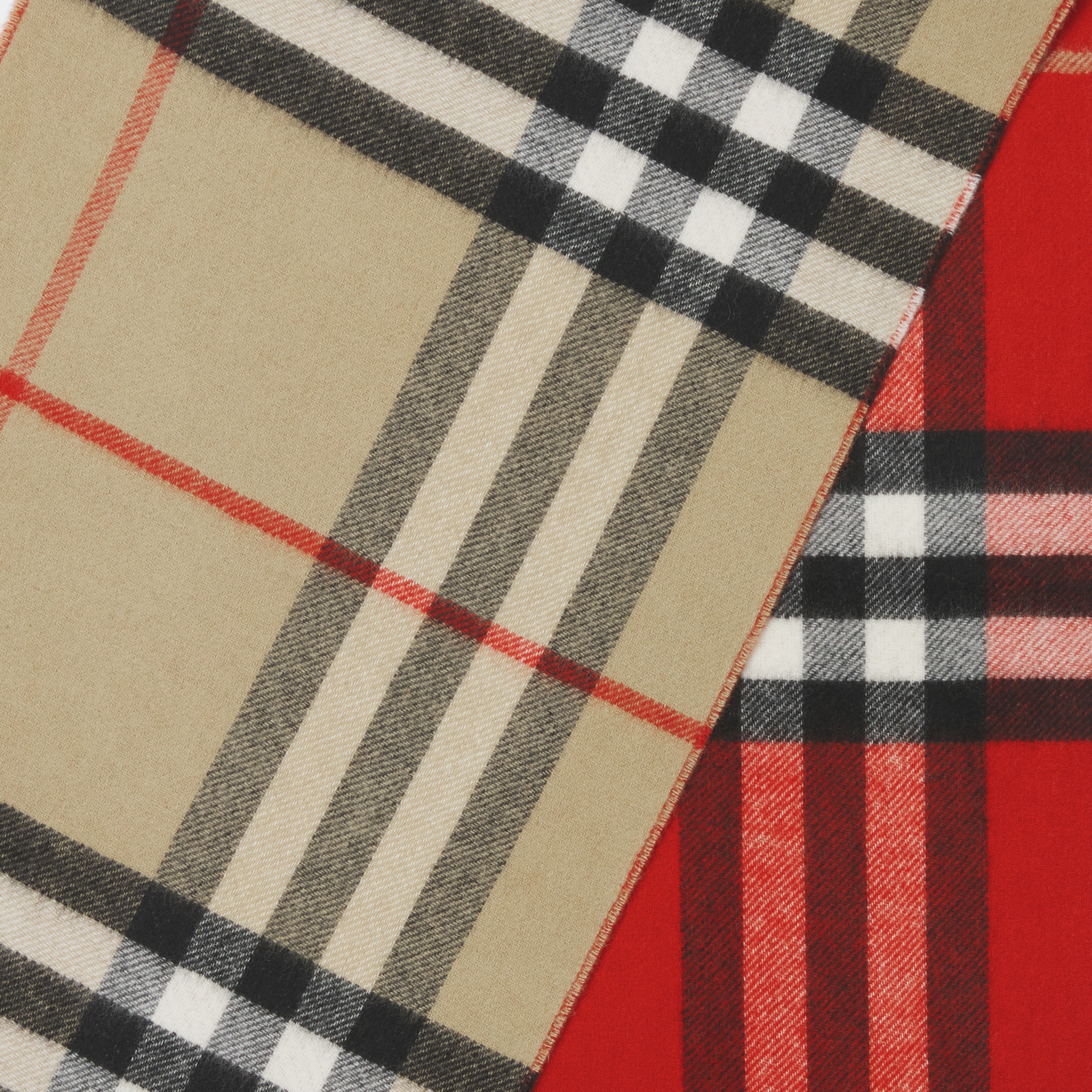 对比感格纹羊绒围巾 (典藏米色 / 红色) | Burberry® 博柏利官网 - 2