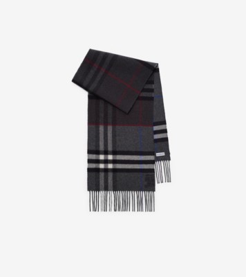 75D15302-2592-4F52-8D4C-