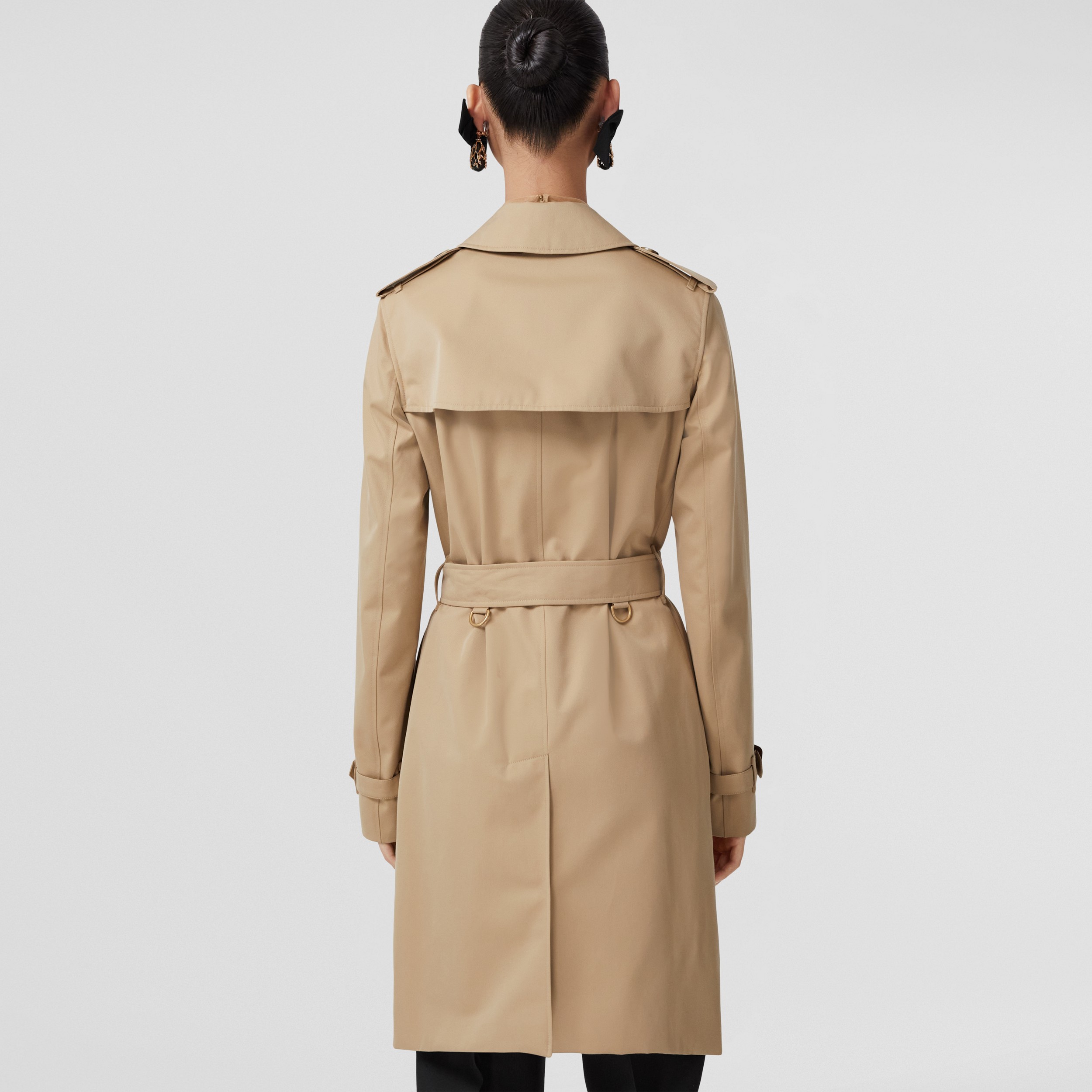 The Mid-length Kensington Heritage Trench Coat in Honey | Burberry® Official - 3