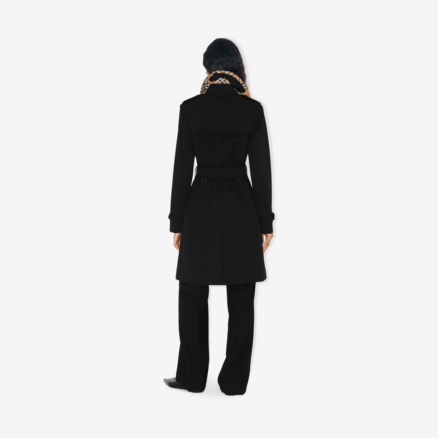 Trench coat Heritage Chelsea de longitud media (Negro) - Mujer | Burberry® oficial