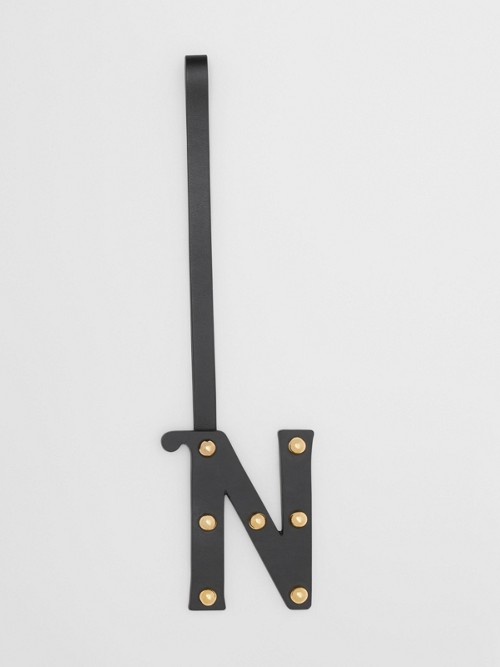 BURBERRY N 字母铆钉皮革吊饰