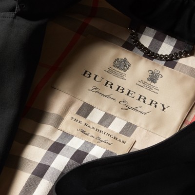 The Sandringham – Long Heritage Trench Coat Black | Burberry