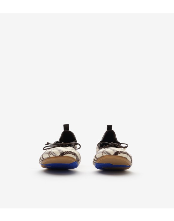Burberry シューズ　バレエシューズ　フラットシューズ ウィメンズ デザイナー ローファー＆バレリーナ フラットシューズ