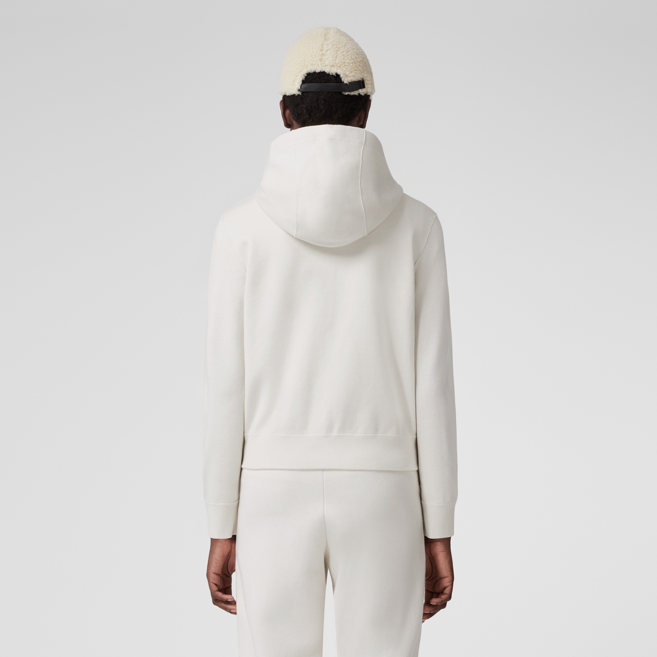 Blusa de moletom com capuz e zíper de cashmere e algodão com monograma (Branco Natural) - Mulheres | Burberry® oficial - 3
