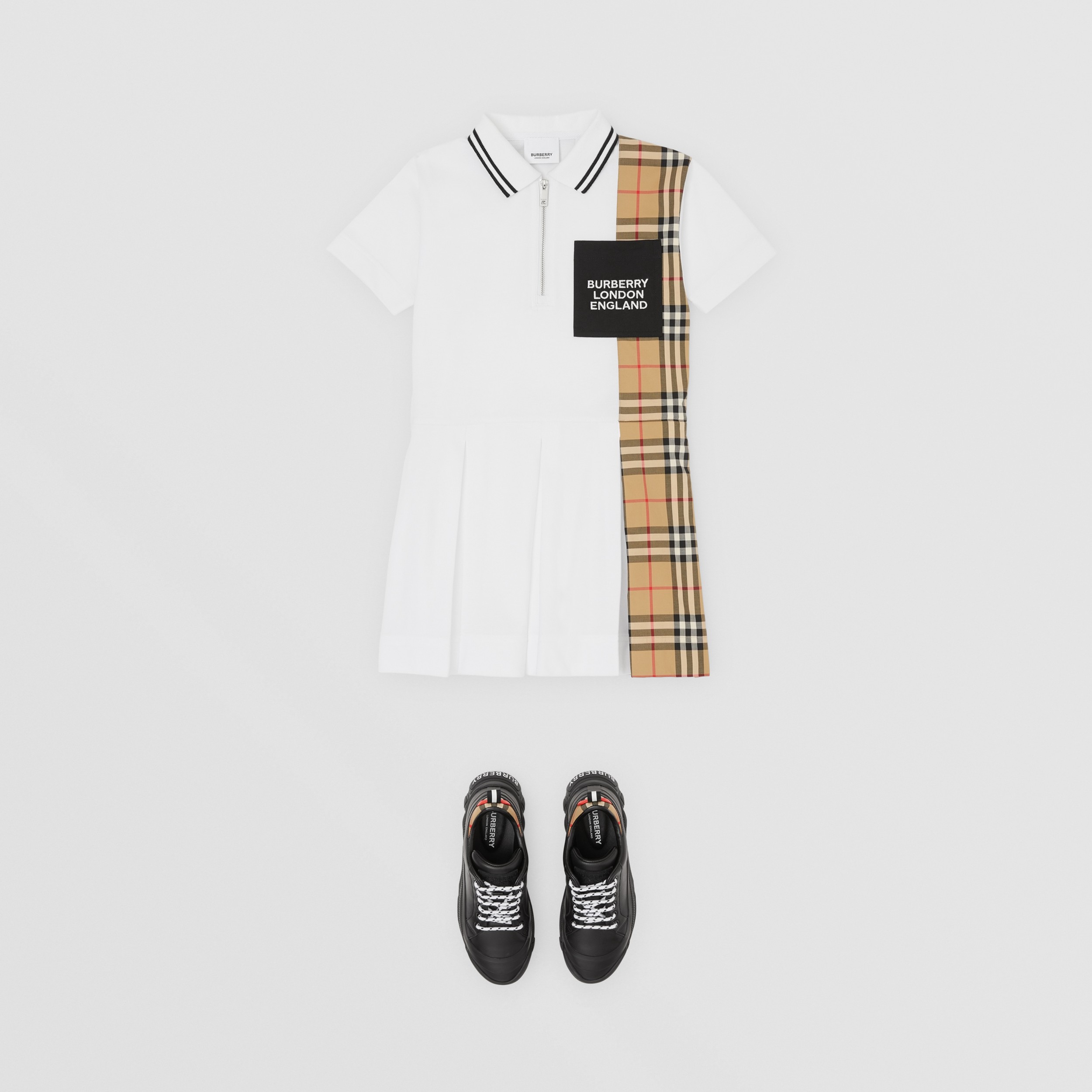 ヴィンテージチェックパネル コットンピケ ポロシャツドレス (ホワイト) | Burberry®公式サイト