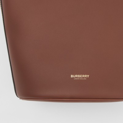スモール レザー ポケットバケットバッグ (タン) - ウィメンズ | Burberry®公式サイト