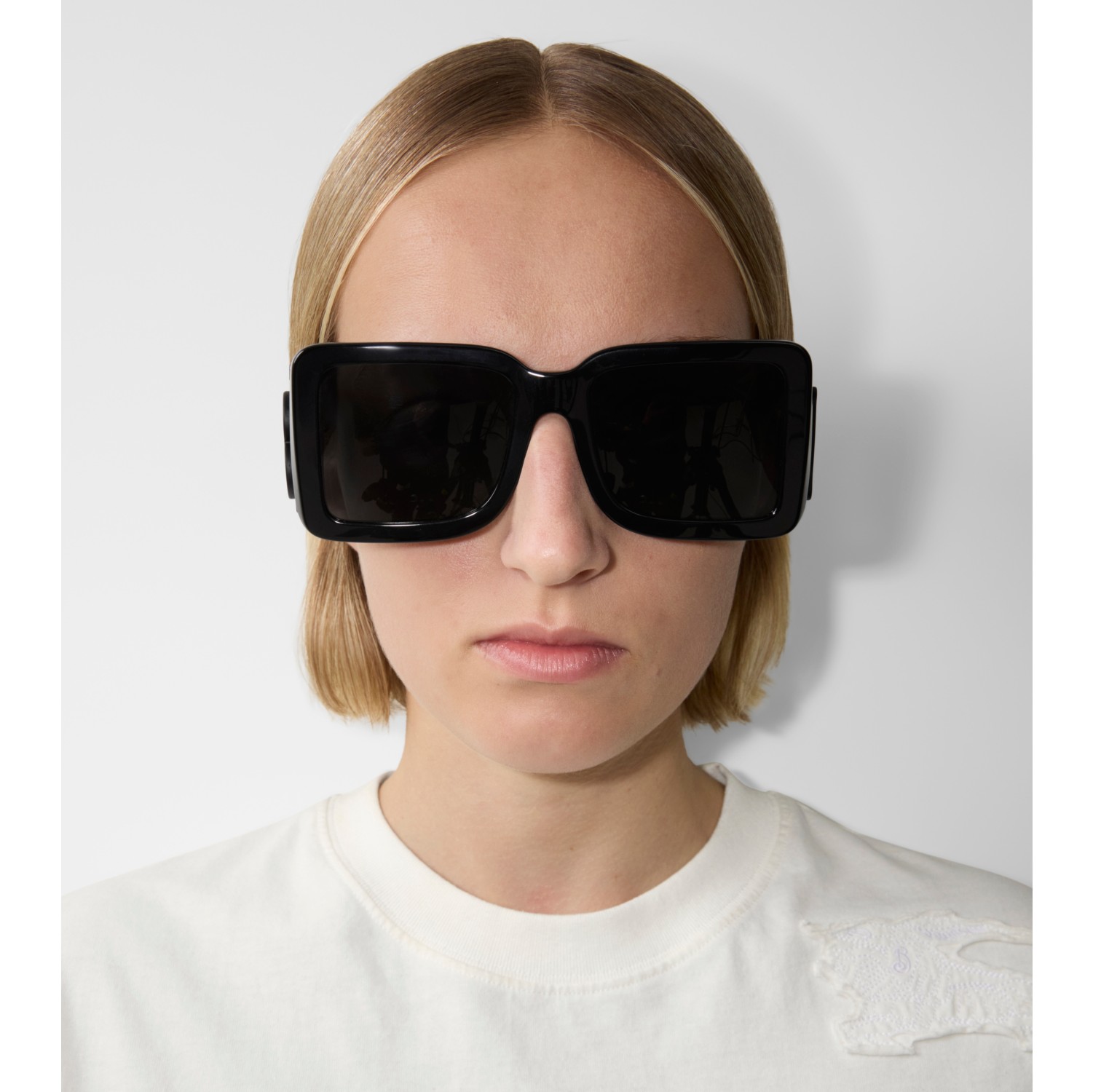 TB Square Sunglasses in Black - Women | Burberry® Official