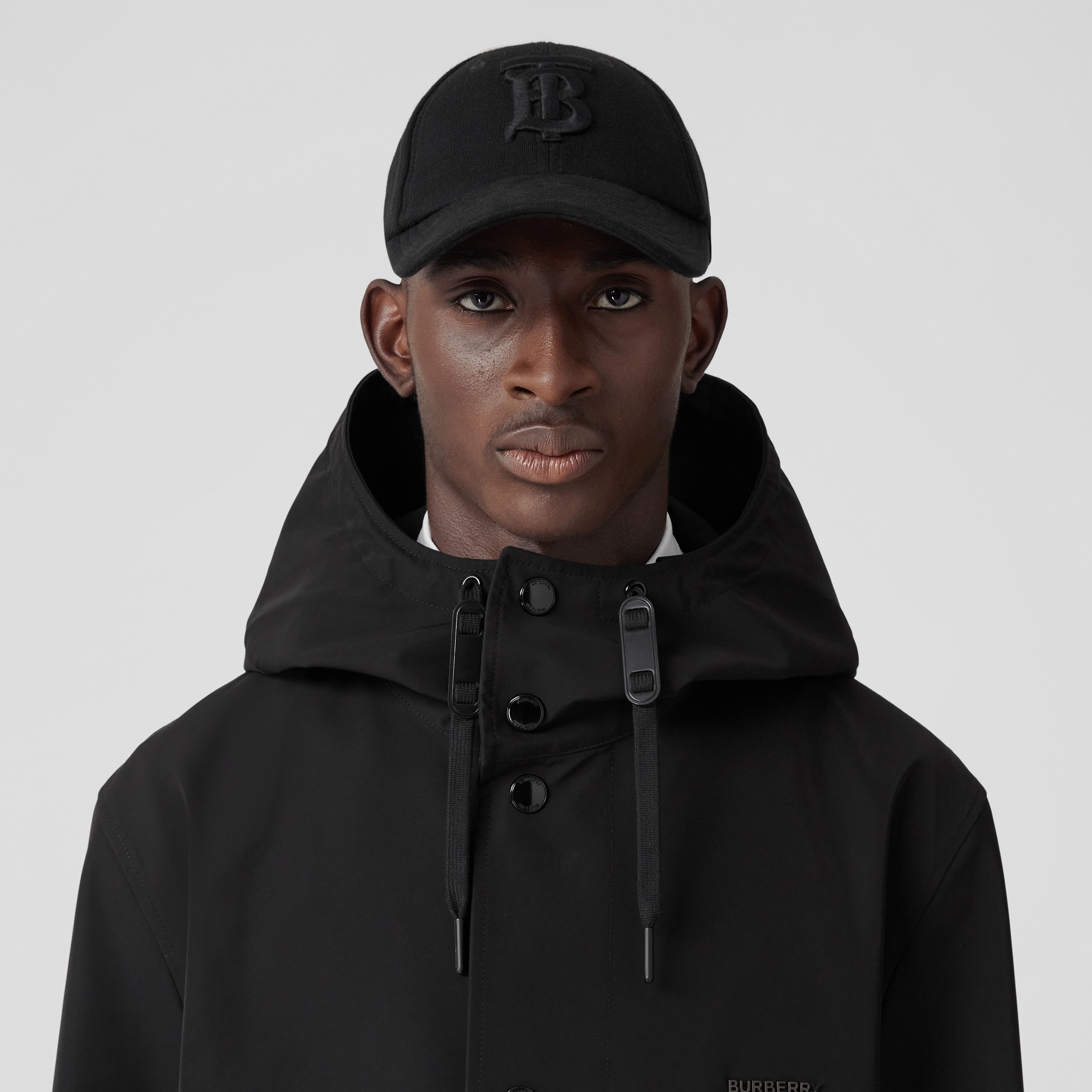 Parka à capuche oversize avec logo (Noir) - Homme | Site officiel Burberry® - 2