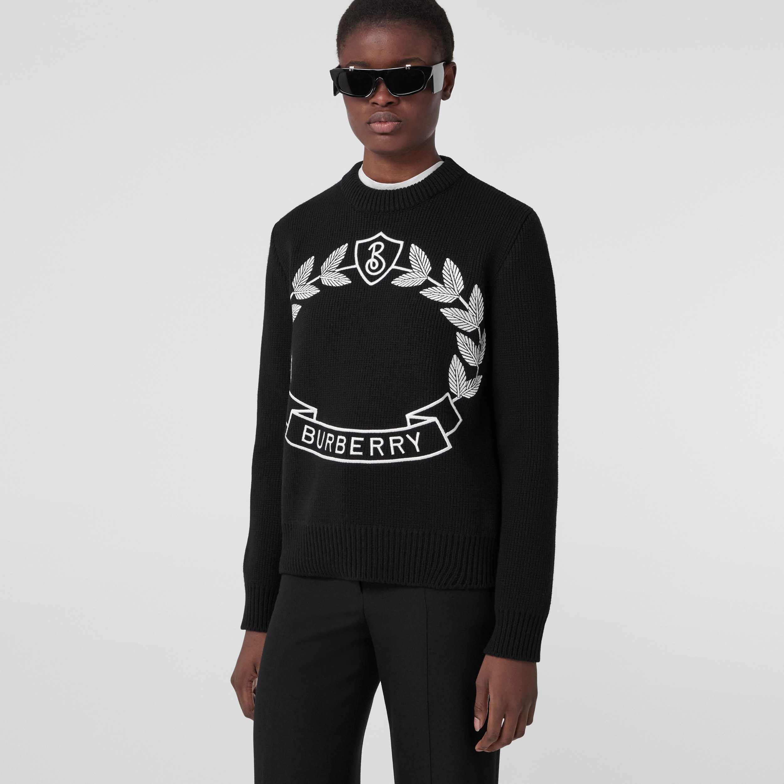 Pullover aus Wolle und Kaschmir mit Eichenblatt-Emblem (Schwarz) - Damen | Burberry® - 1