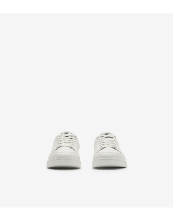 ◆◆未使用 38.0 jp24.5 バーバリー スニーカー ホワイト ◇◇未使用 38.0 jp24.5 バーバリー スニーカー ホワイト