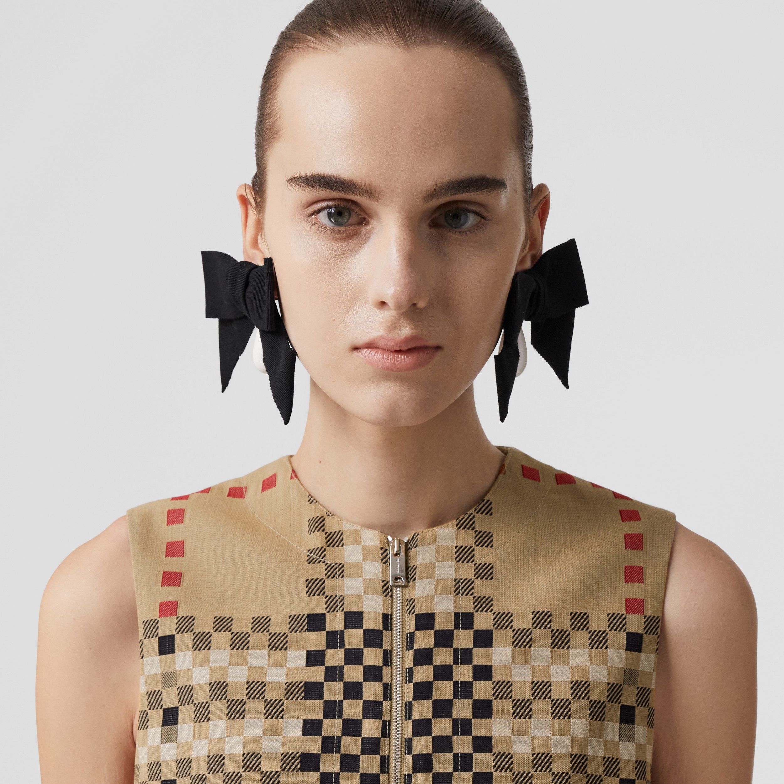 Sleeveless Pixel Check Wool Dress in Archive Beige - Women | Burberry® Official - 2