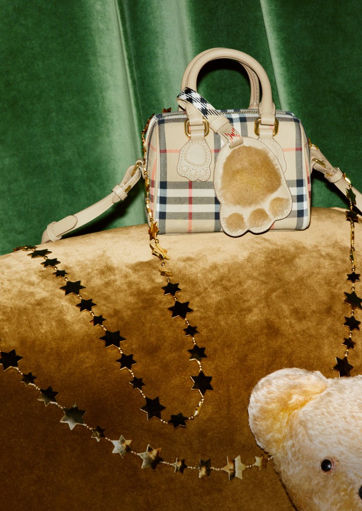 BURBERRY　チルドレン　セット 7CDB2F0E-D980-4B8D-AA95-