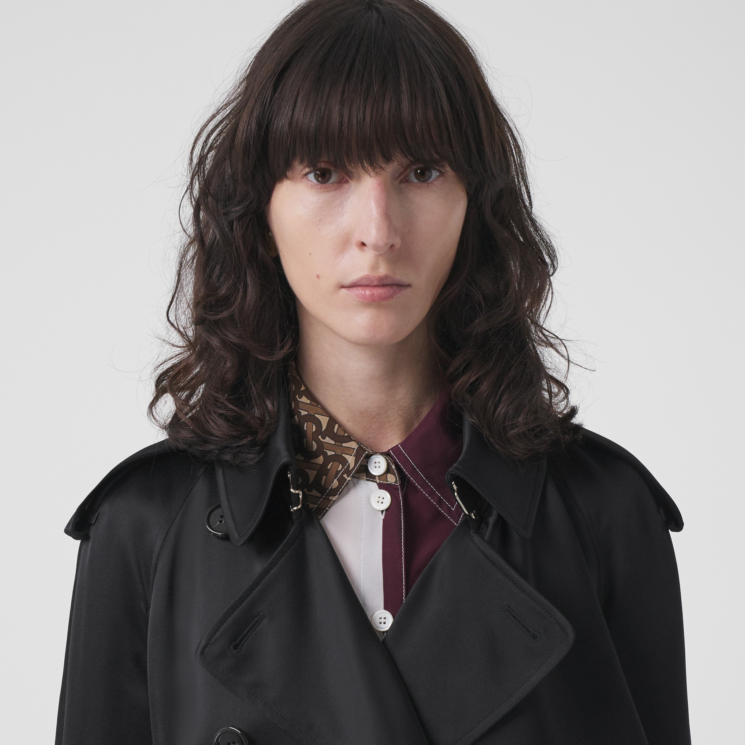 Exaggerated Gun Flap Silklined Trench Coat in Black Women Burberry