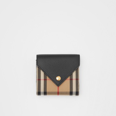 버버리 카드 지갑 Burberry Vintage Check and Grainy Leather Folding Wallet