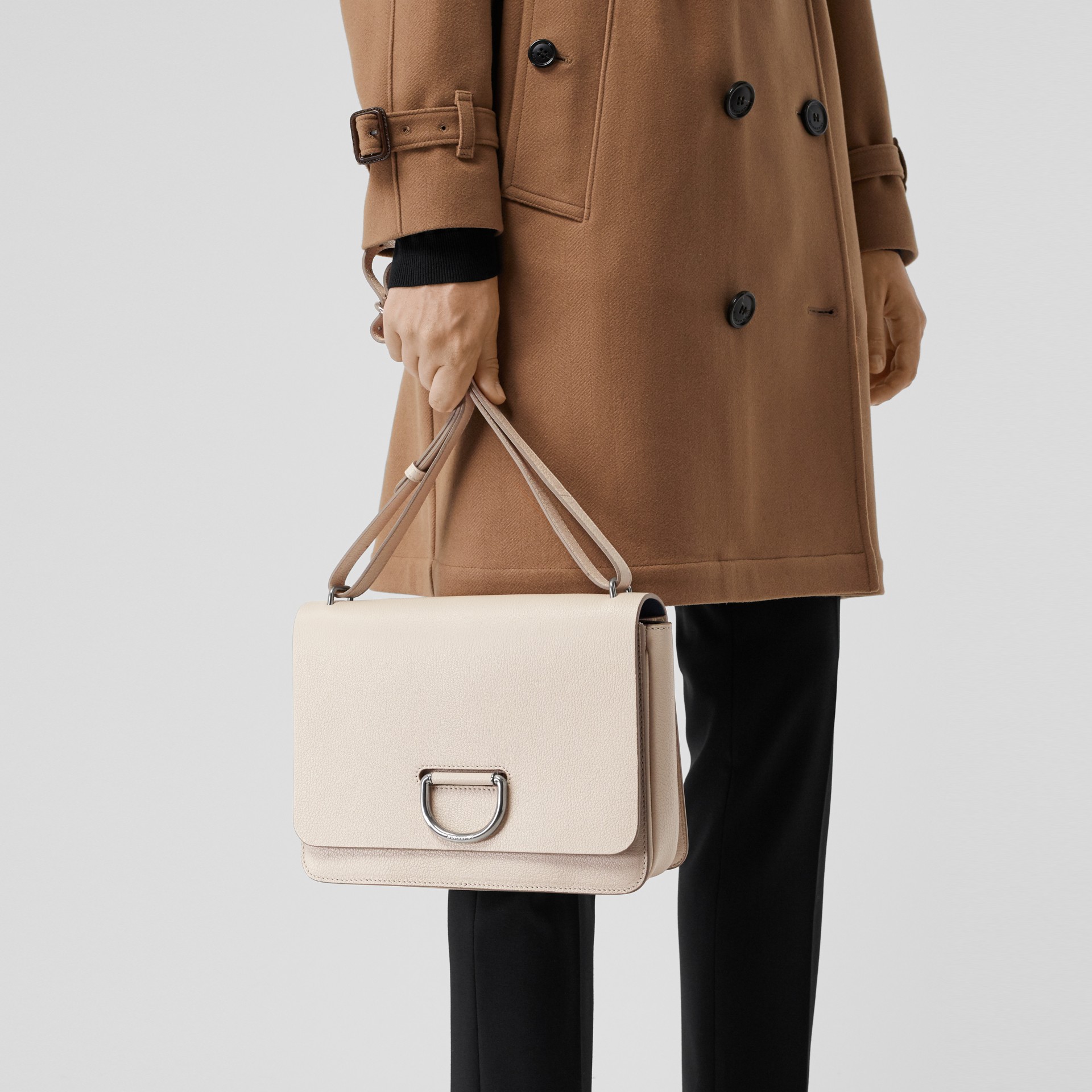 The Medium Leather Dring Bag in Stone Women Burberry United Kingdom