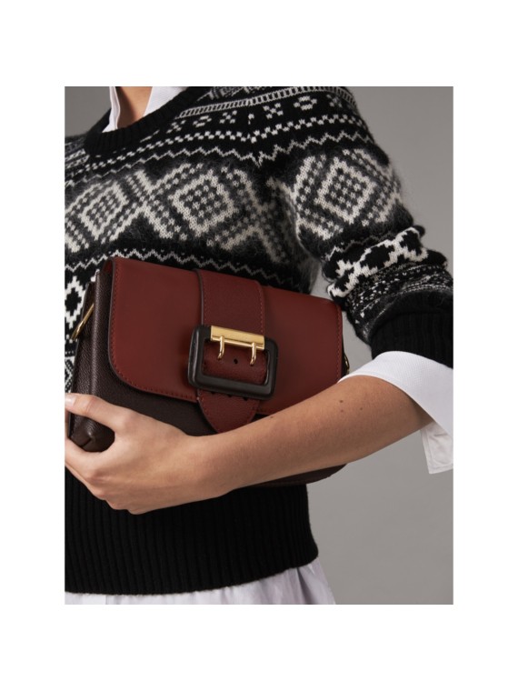 The Buckle Crossbody Bag in Colourblock Leather in Burgundy Women
