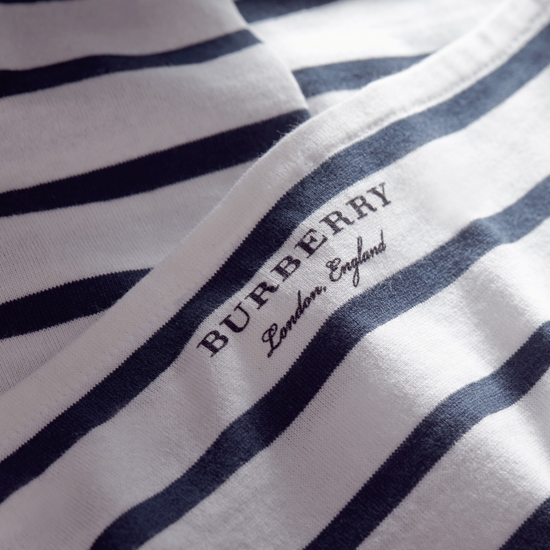 Shortsleeve Striped Jersey Dress in Navy/white Women Burberry