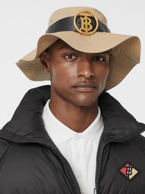 BURBERRY Logo Graphic Striped Puffer Jacket