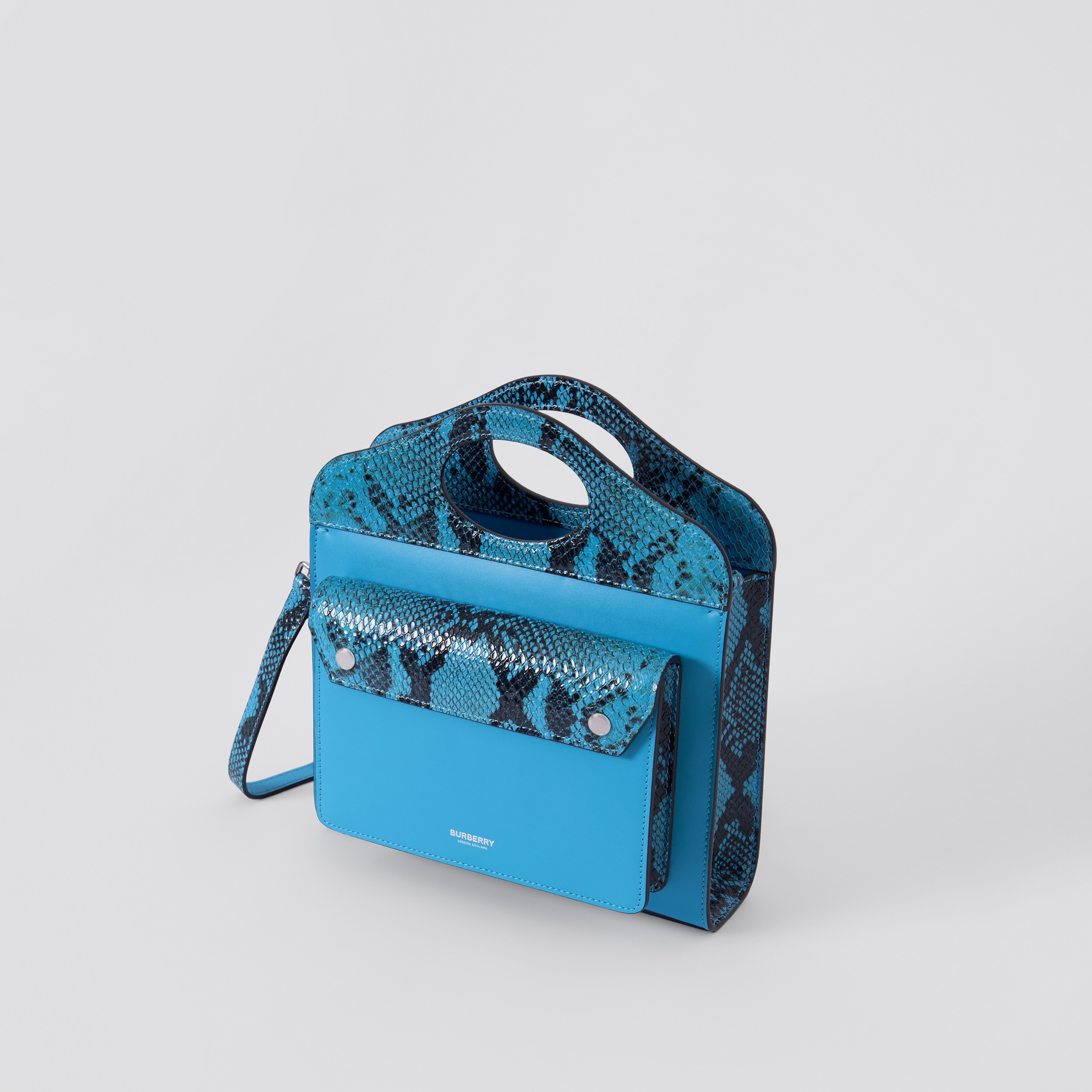 Leder-Pocket Bag im Miniformat mit Pythonmuster (Leuchtendes Himmelblau) - Damen | Burberry® - 4