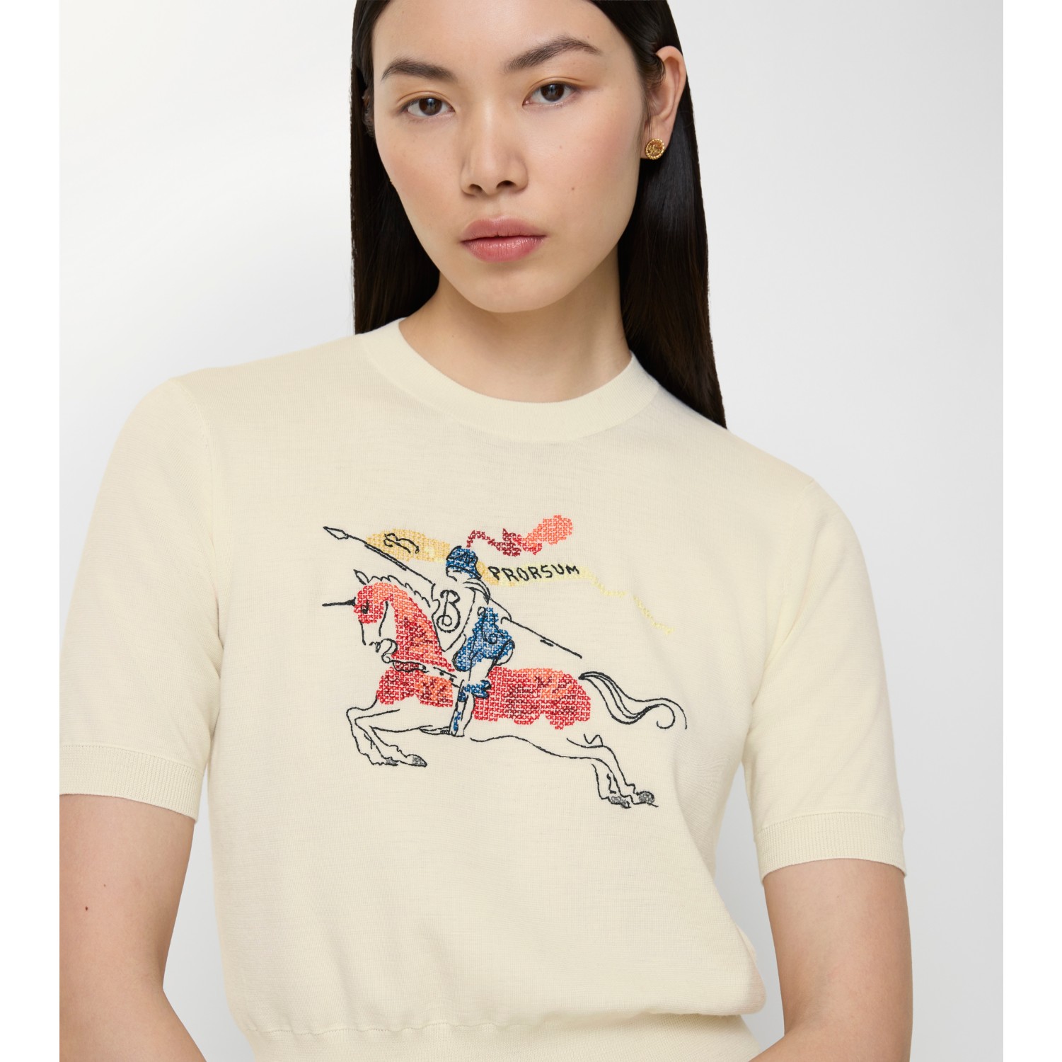 Woll-Oberteil mit EKD-Motiv im Kreuzstich