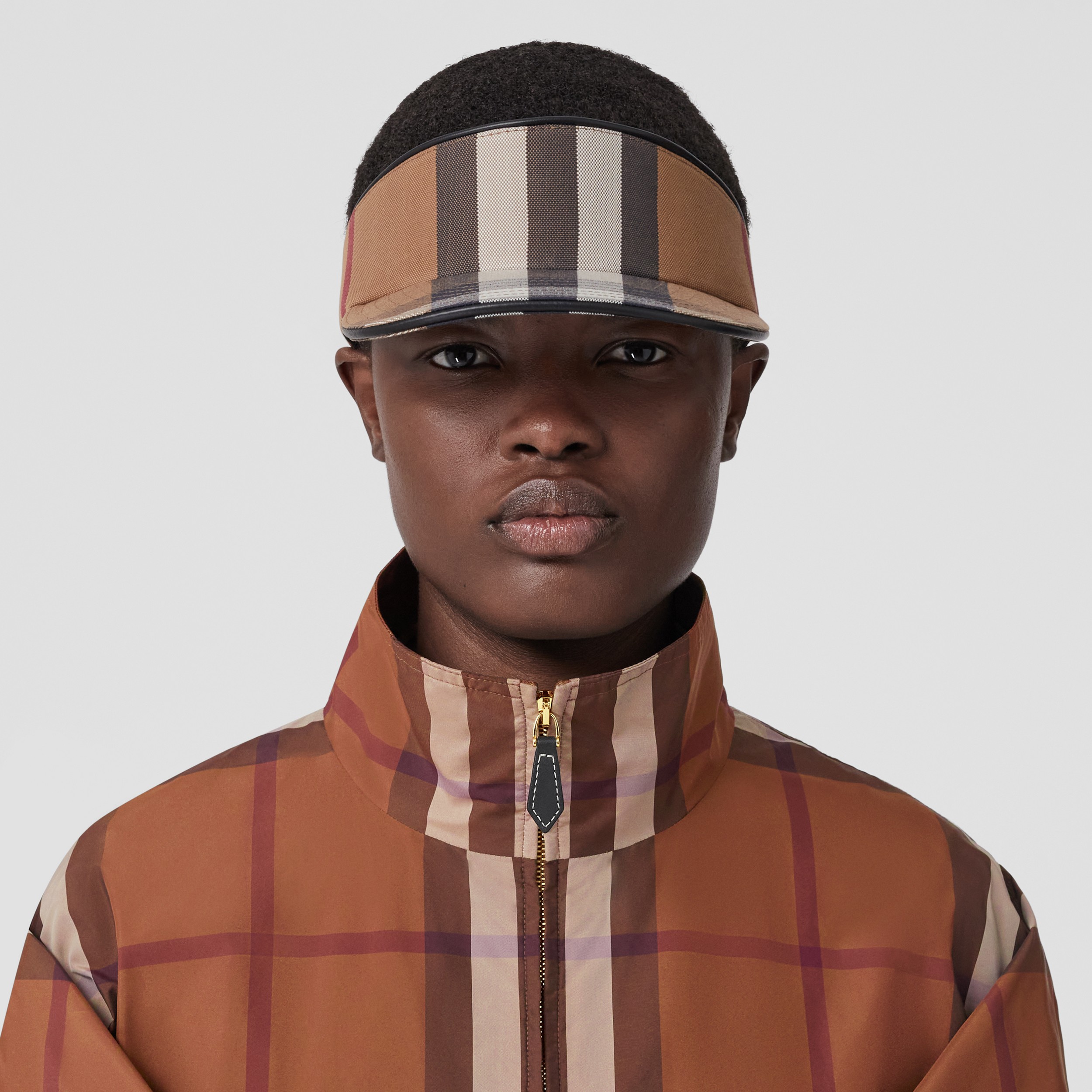 Check Cotton Visor in Birch Brown | Burberry® Official - 2