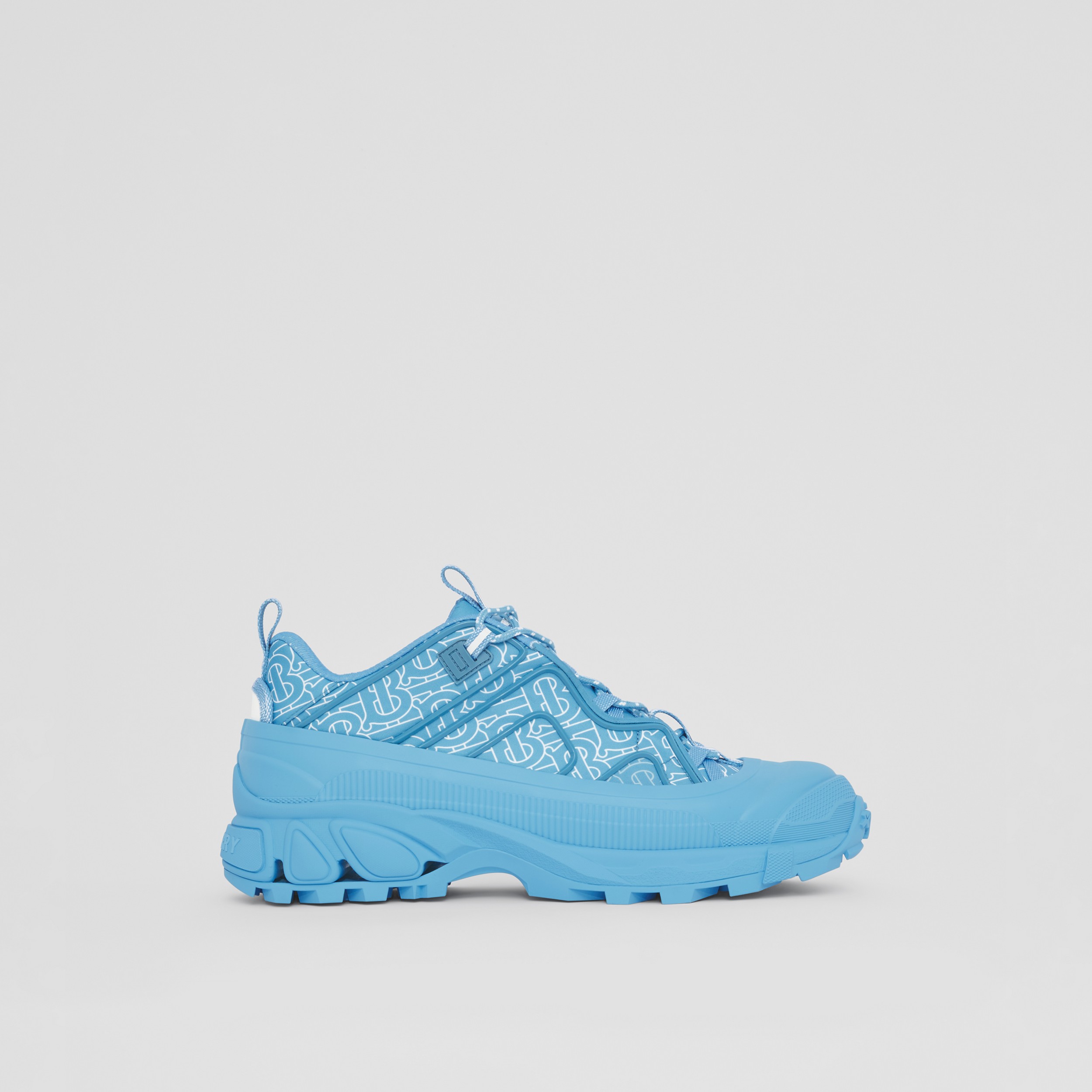 Sneakers Arthur en nylon Monogram (Bleu Topaze) - Homme | Site officiel Burberry® - 1