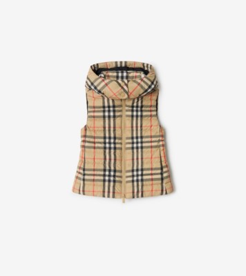 美品　Burberry 　バーバリー　フード付きベスト 　38 81721955-AA6E-4F96-B21D-