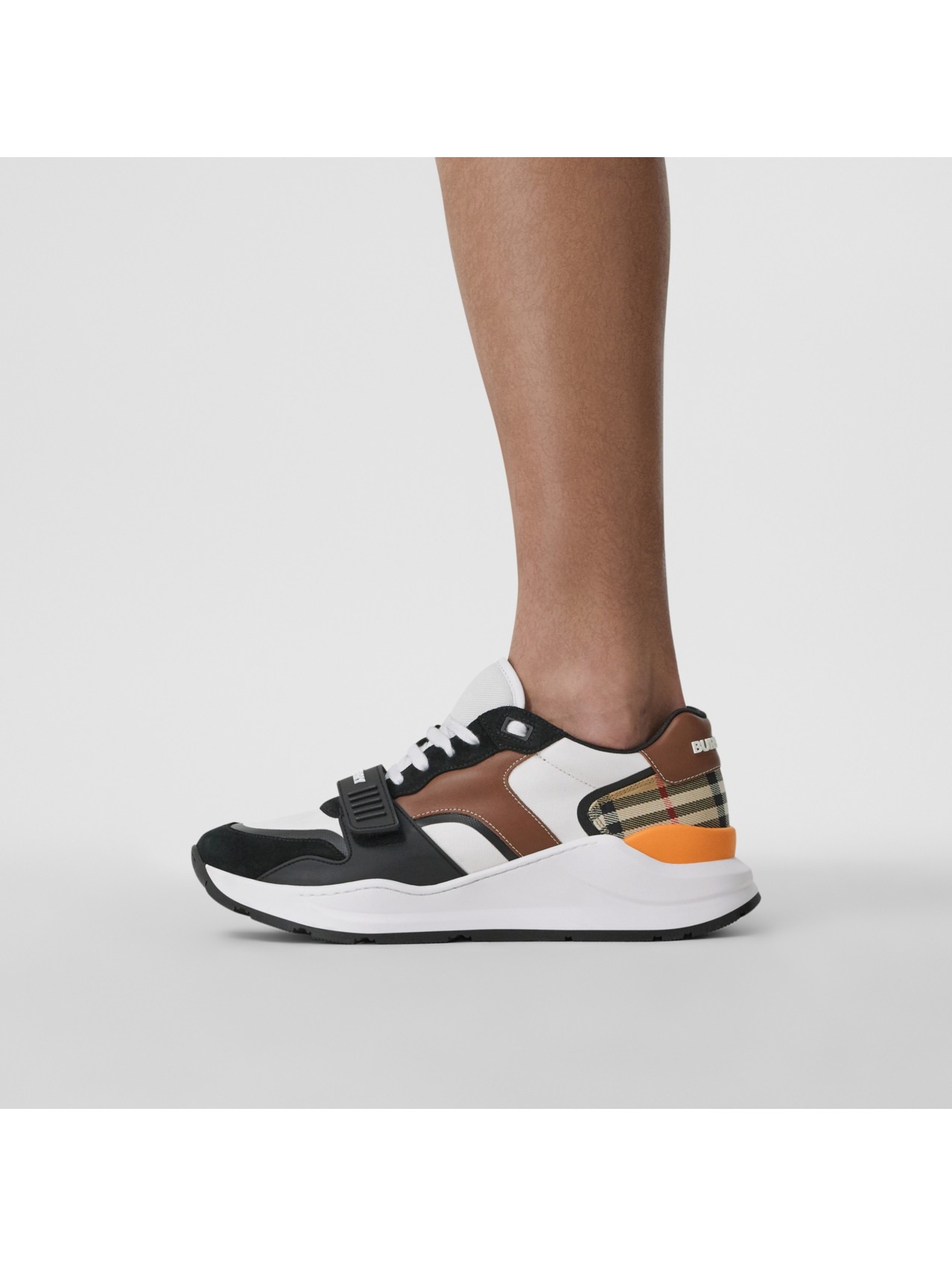 burberry man sneakers