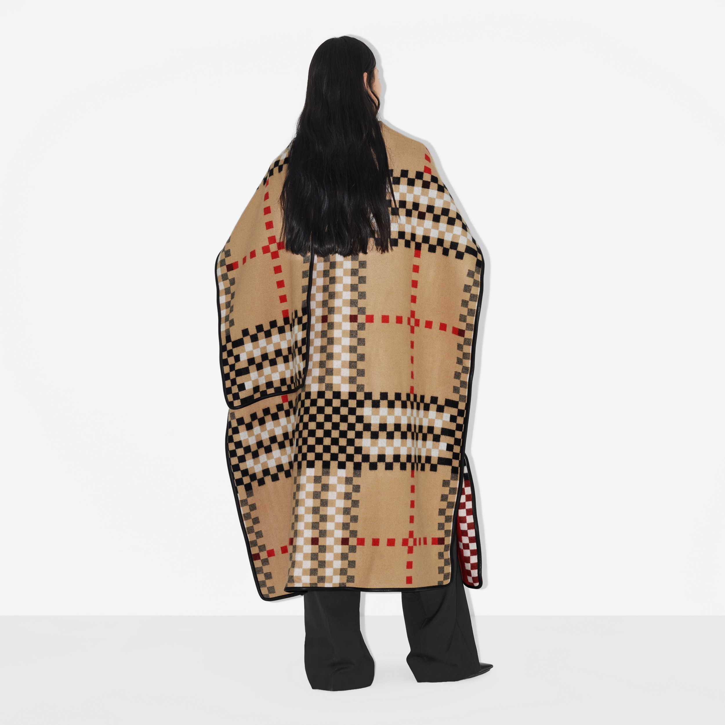 Pixel Check Cashmere Cape in Archive Beige | Burberry® Official - 4