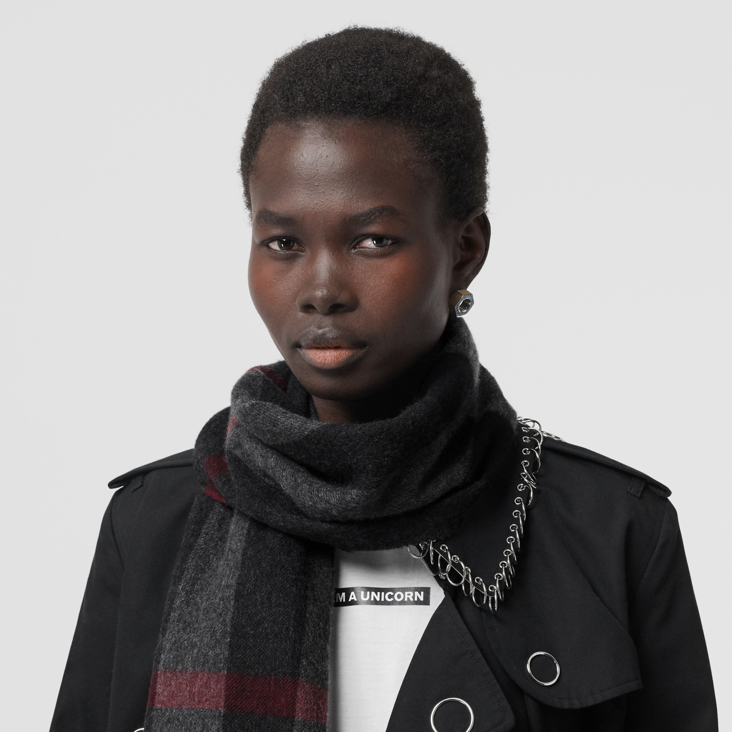 Check Cashmere Scarf in Charcoal | Burberry® Official - 3